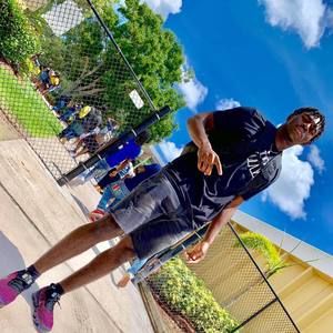 Meet your Posher, Deondre